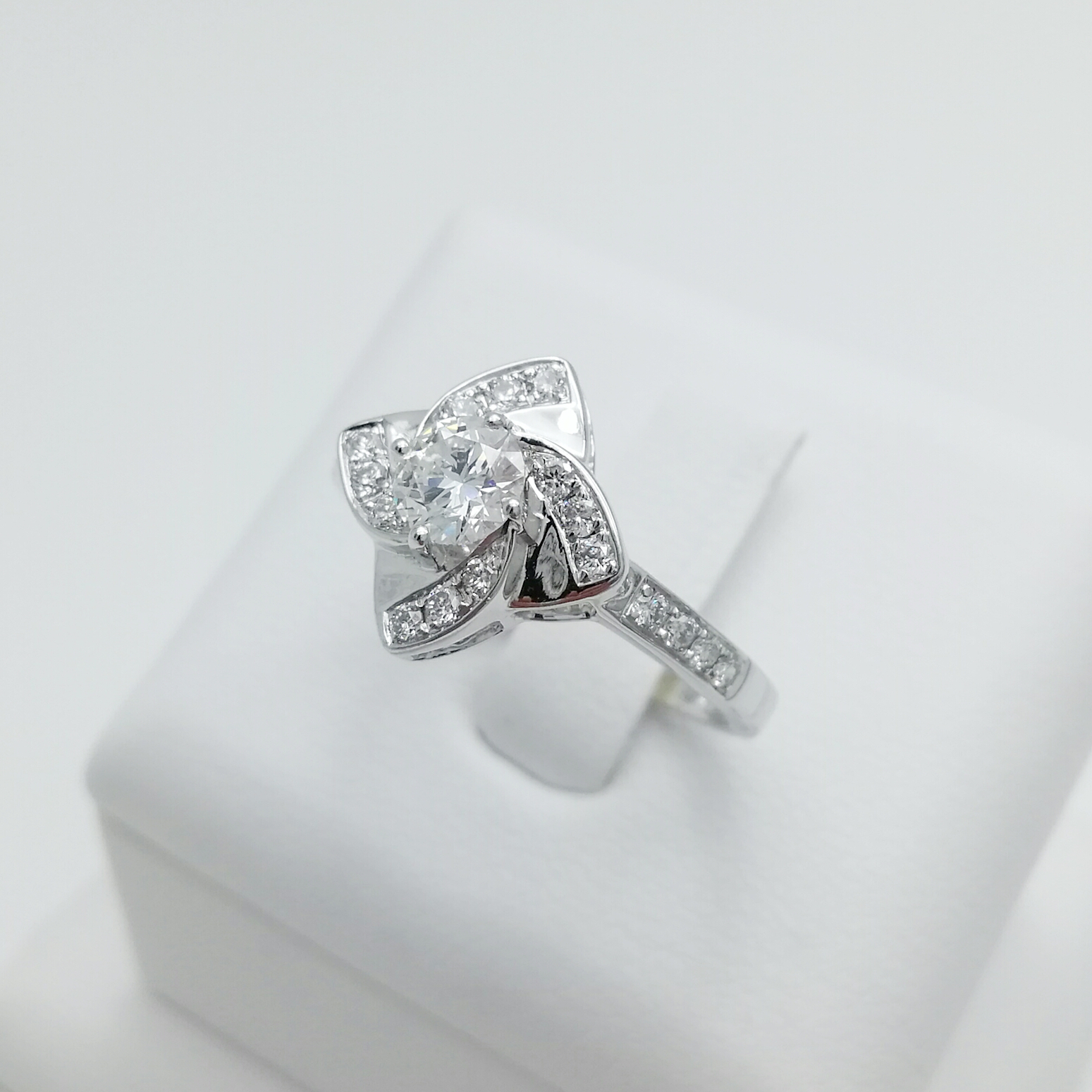 แหวนเพชรแท้GIA รวม 0.50 cts