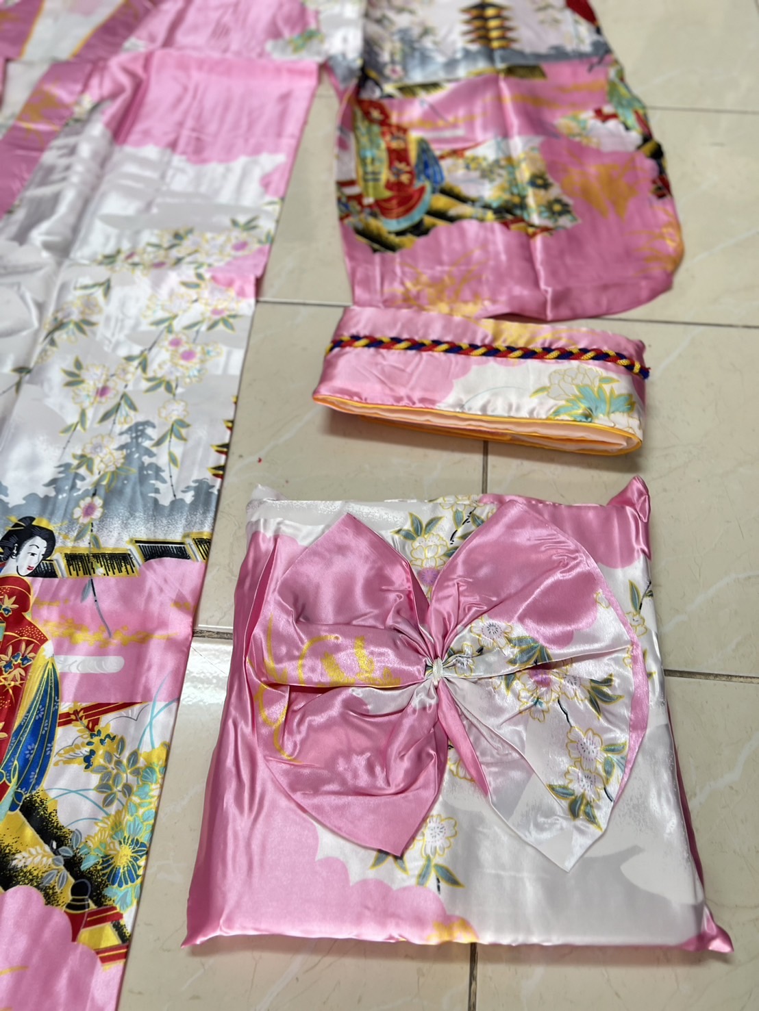 #กิโมโน สีชมพู