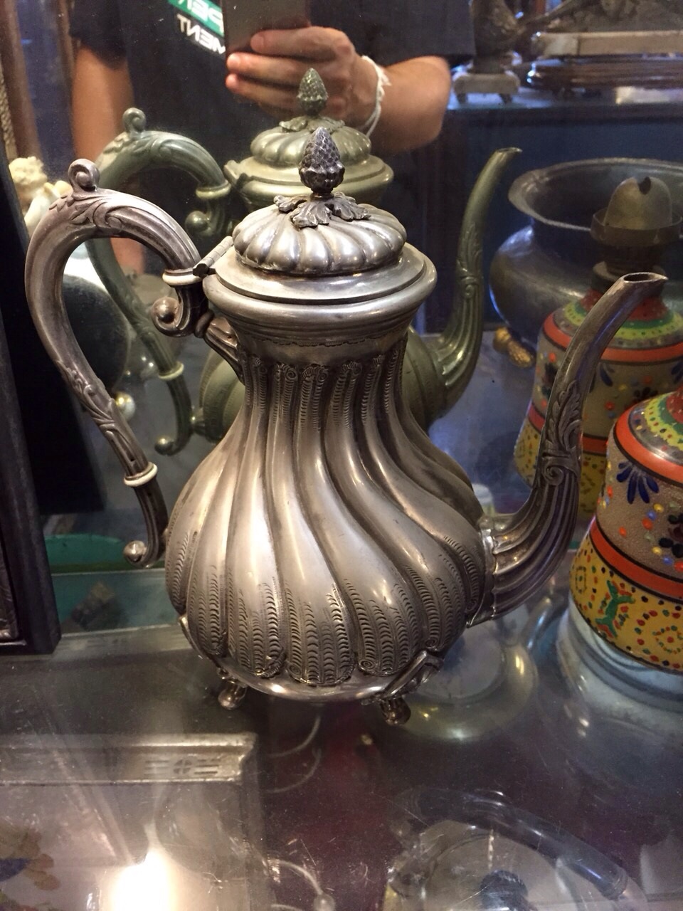 โถเอาใว้เสริฟนมจากอังกฤษ