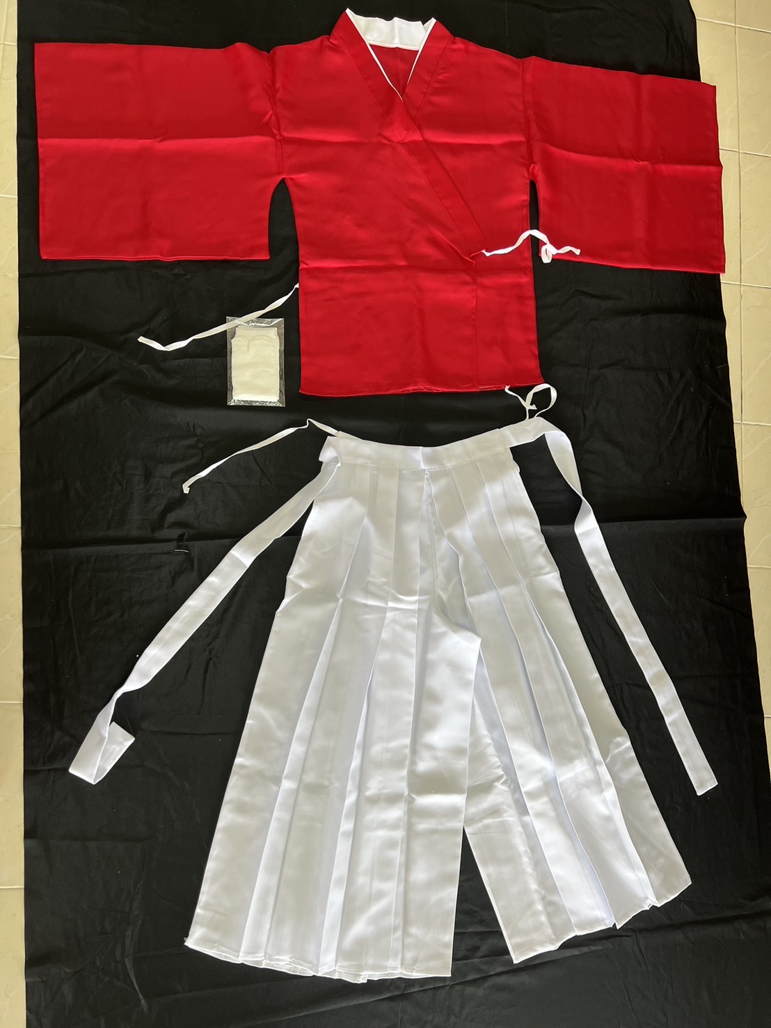 ชุด คอสเพลย์ Rurouni Kenshin เสื้อแดง + กางเกงขาว