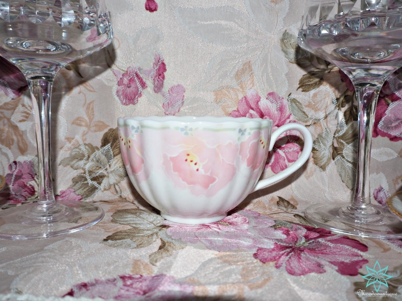 ถ้วยชา NIKKO FINE BONE CHINA IN JAPAN