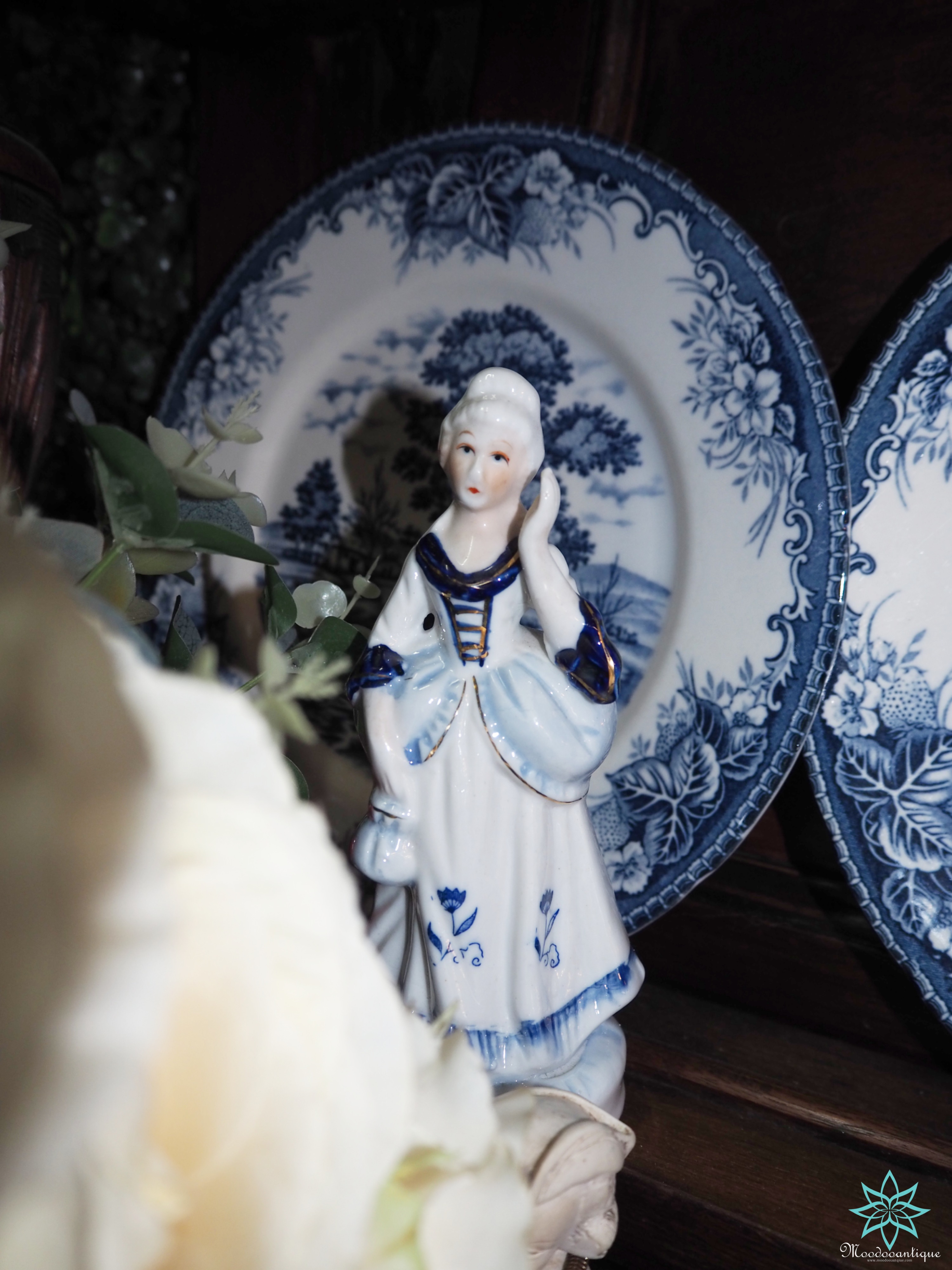 ตุ๊กตาพอร์ซเลนวินเทจ