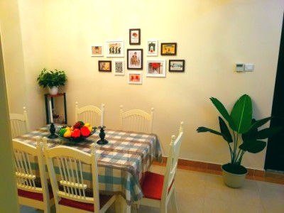 ชุดกรอบรูปติดผนัง Brown&White11 (History) กรอบรูปไม้สีขาวน้ำตาล 11 ชิ้น พร้อมภาพตามแบบและวัสดุติดตั้ง