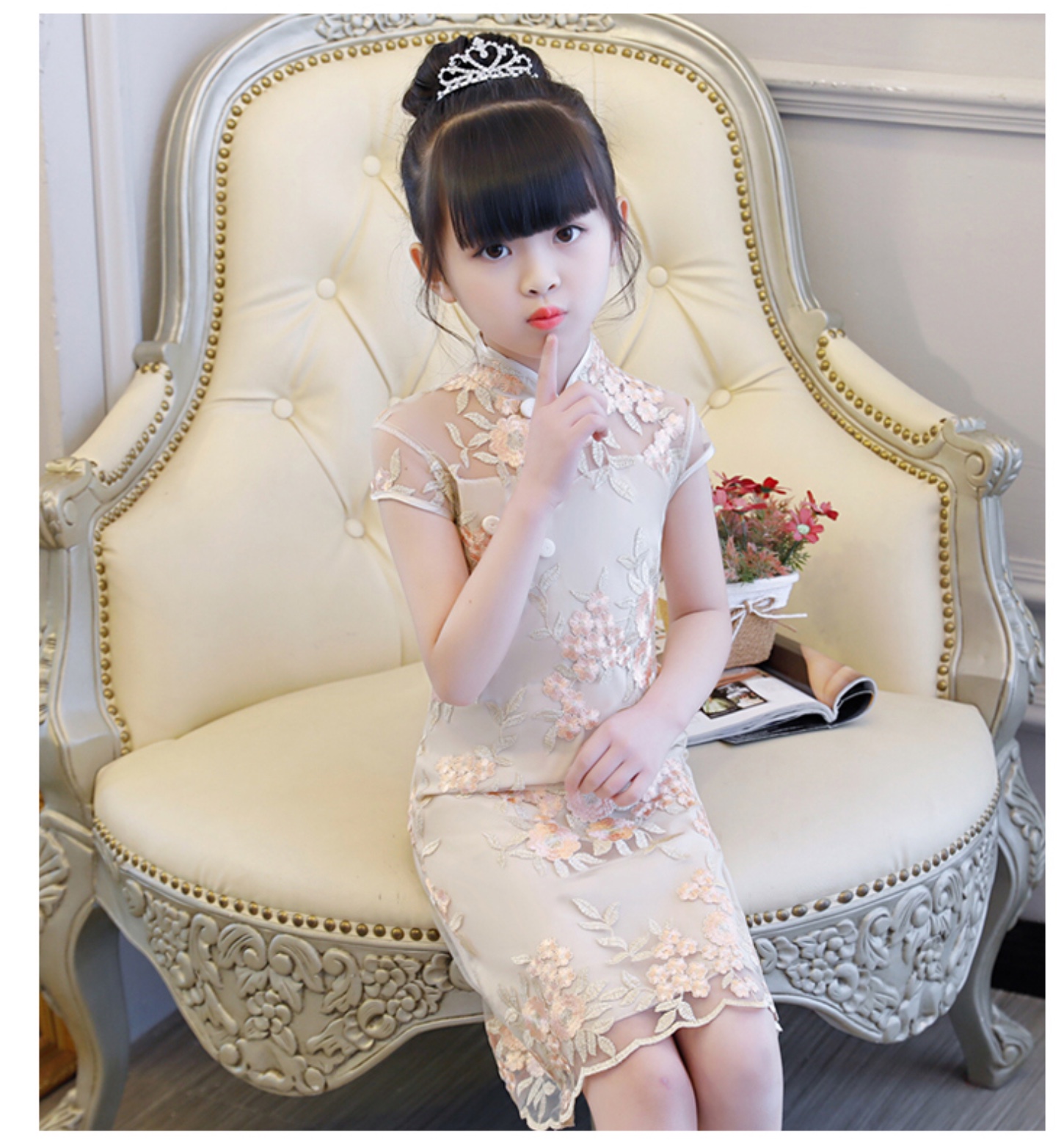 เดรสลูกไม้ สีเบจ รหัส LY. 89 สินค้าพร้อมส่ง