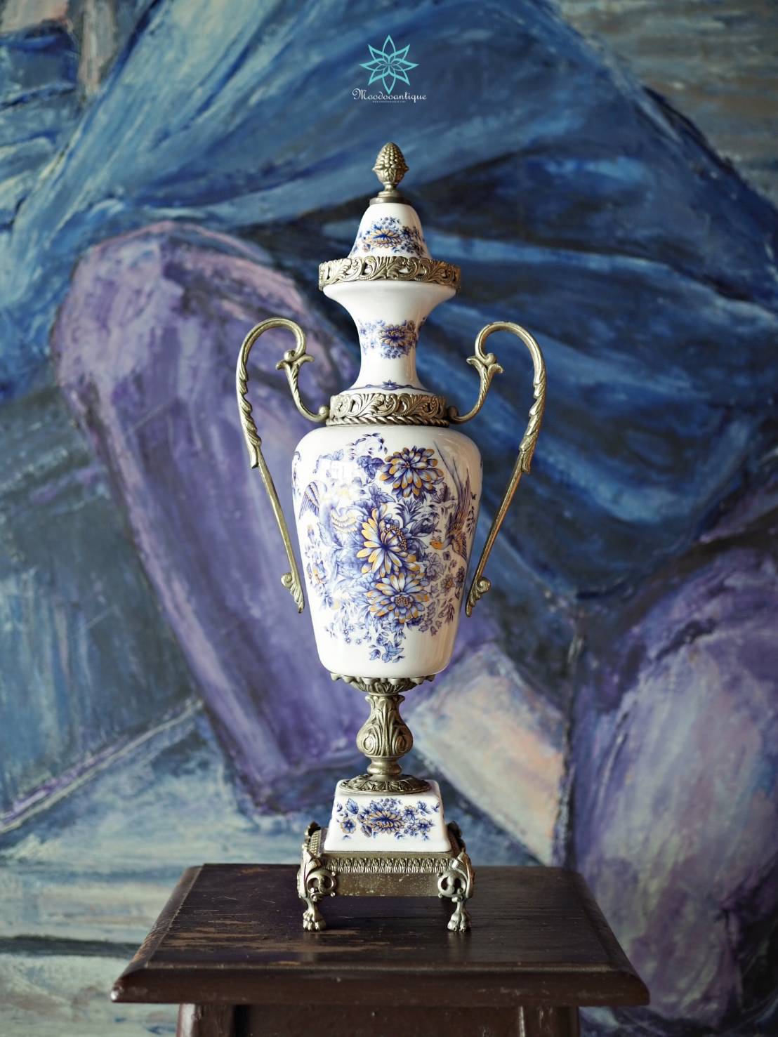 โถเซรามิค รูปนกฟินิกซ์คู่ ฐานและที่จับเป็น silver plates