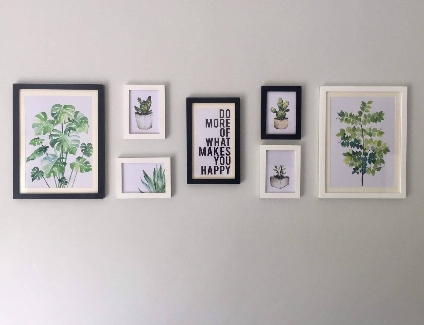 ชุดกรอบรูปติดผนัง I Love Tree กรอบรูปไม้สีขาวดำ12 ชิ้น พร้อมภาพตามแบบและวัสดุติดตั้ง