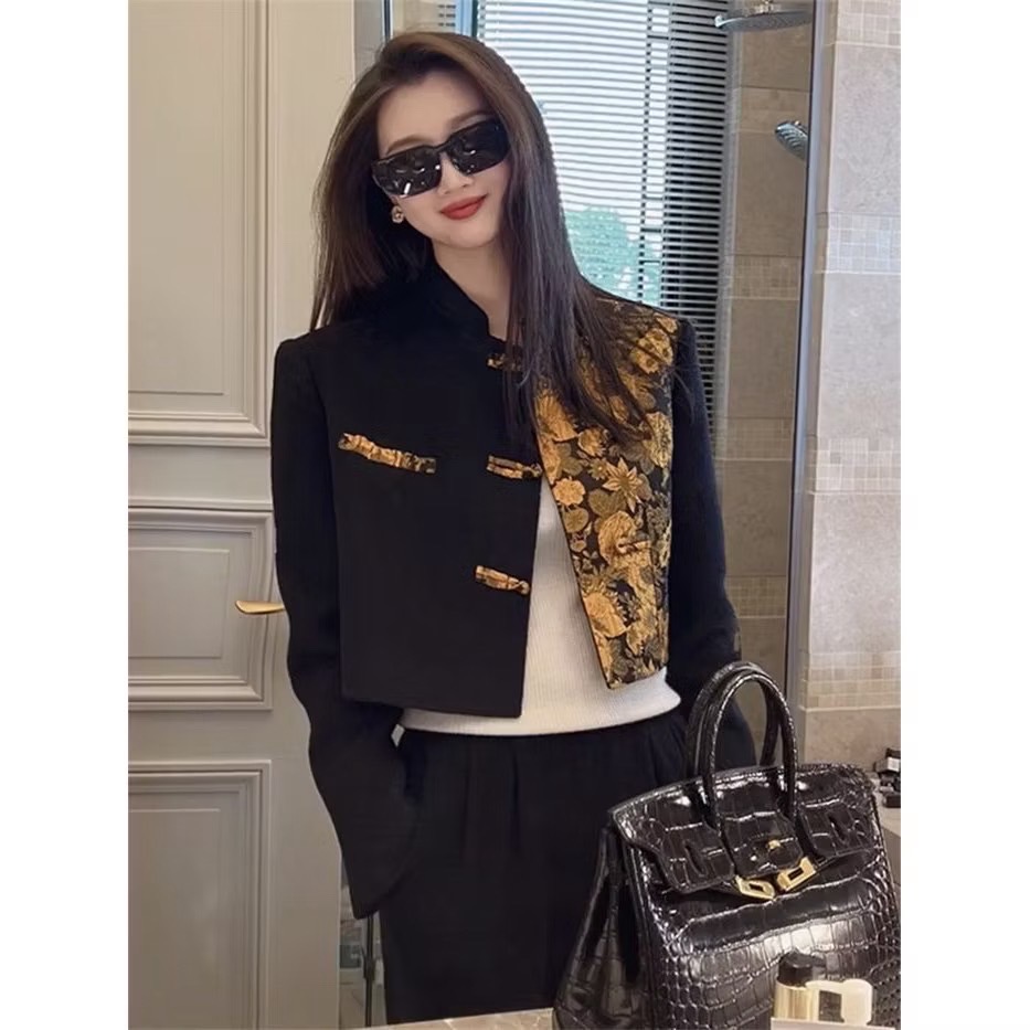 เสื้อJacket ลายพิมพ์นูนสีทอง รหัส GR 480 สินค้าพร้อมส่ง