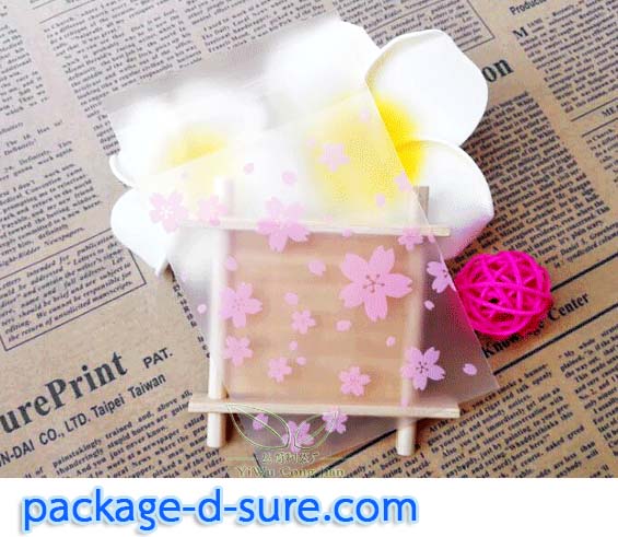 ล้างสต็อก//ถุงคุกกี้ แถบกาว 7x7 ลายดอกซากุระชมพู เนื้อกึ่งขุ่น แพ็ค 100 ใบ