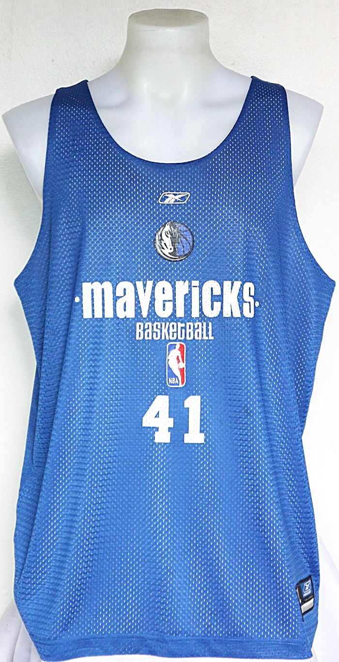 เสื้อซ้อมบาส NBA Dallas Mavericks ของ Dirk Nowitzki