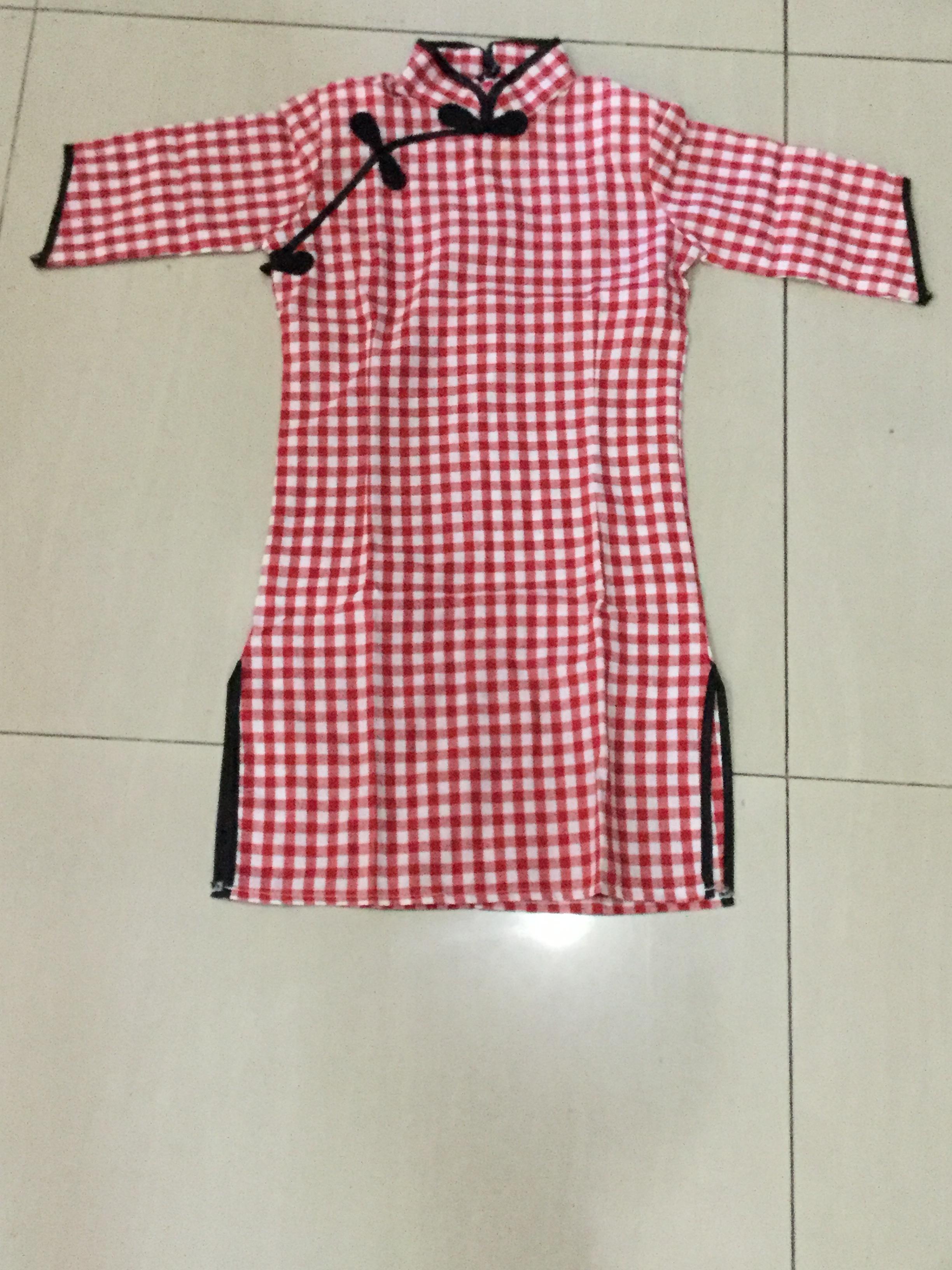 เดรสลายสก๊อตสีแดง. ผ้าฝ้าย รหัส VV 51 สินค้าพร้อมส่ง