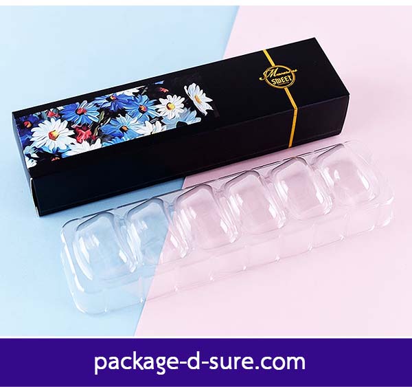 โปรโมชั่น//กล่องมาการอง 6 ชิ้น พลาสติกใส พร้อมกล่องดำครอบ ลายเดซี่ 6x23+4.5