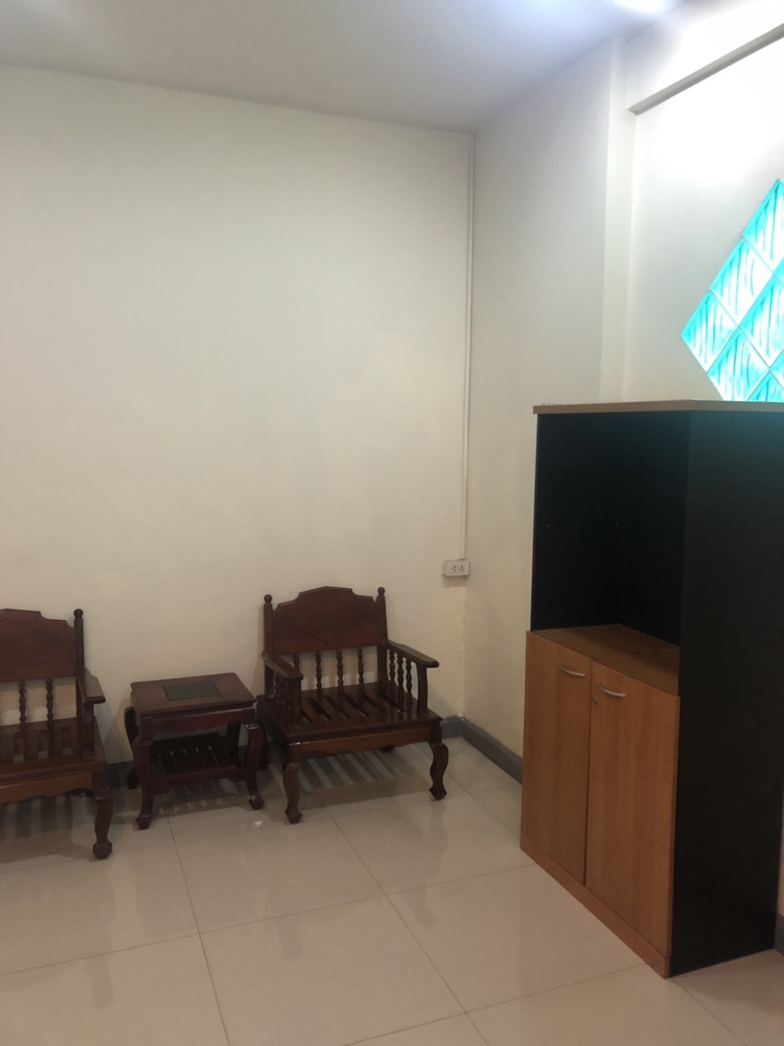 ขายและให้เช่าทาวน์โฮม 3 ชั้น ม.ซิกเนเจอร์ กัลปพฤกษ์ พร้อมเฟอร์นิเจอร์