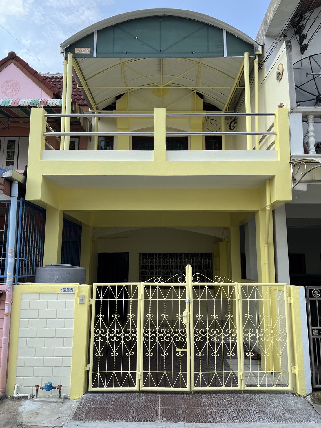 (MH0078) (เช่าแล้ว 26/5/67) ให้เช่าทาวน์เฮ้าส์ 2 ชั้น ม.สุขสันต์ 2 รีโนเวทใหม่ ซ.เพชรเกษม 92/2