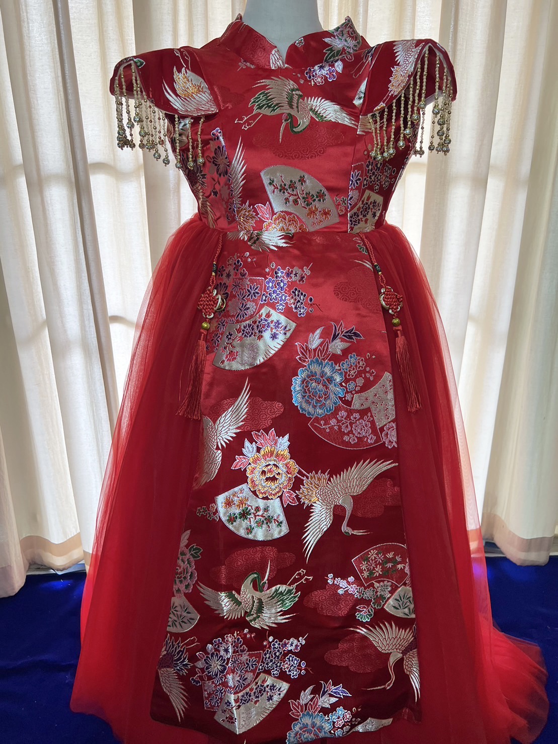 #ชุดเจ้าหญิงสีแดง . รหัส HI298 สินค้าพร้อมส่ง