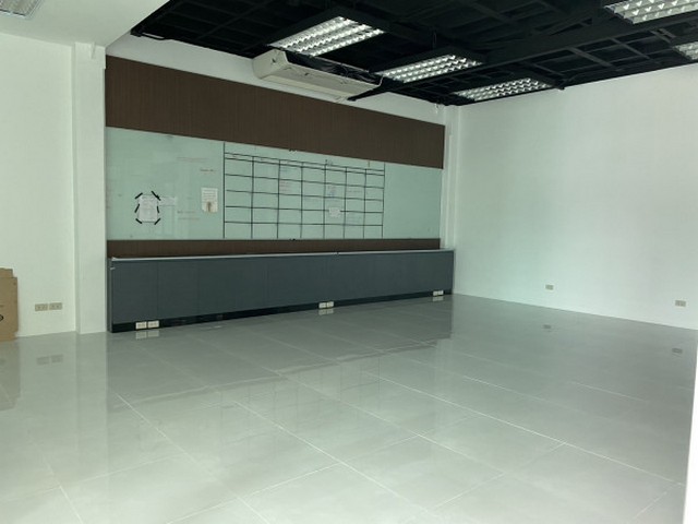 (MH0123) ให้เช่าอาคารสำนักงาน 2 ชั้น ถนนรามอินทรา ใกล้แฟชั่นไอส์แลนด์