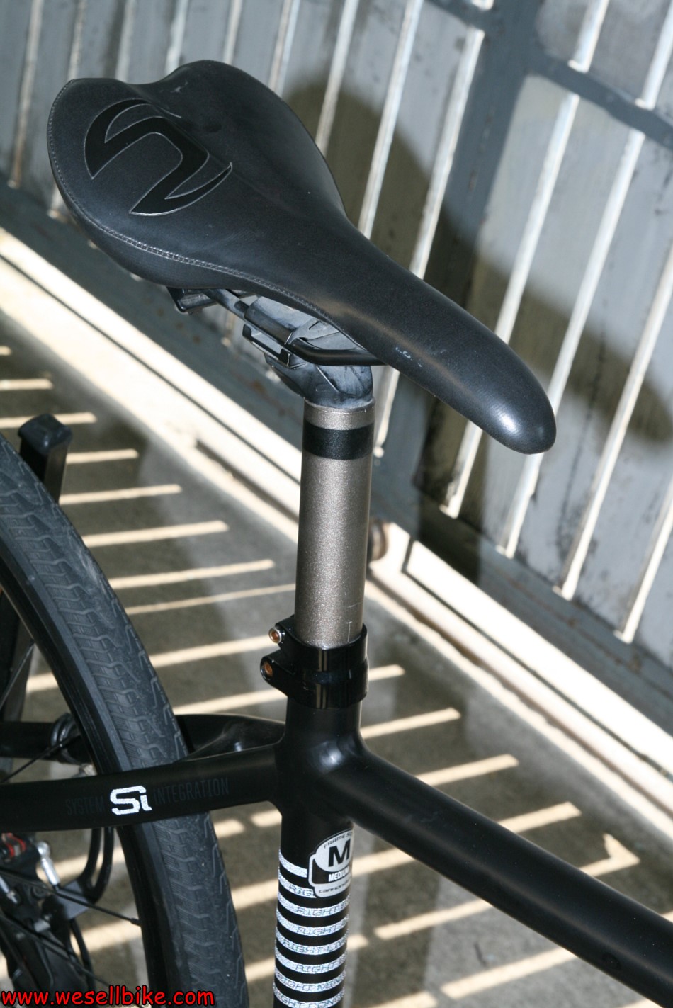 จักรยานทัวร์ริ่ง Cannondale Badboyดิสก์เบรคน้ำมัน ตะเกียบขาเดี่ยว ไซส์ M