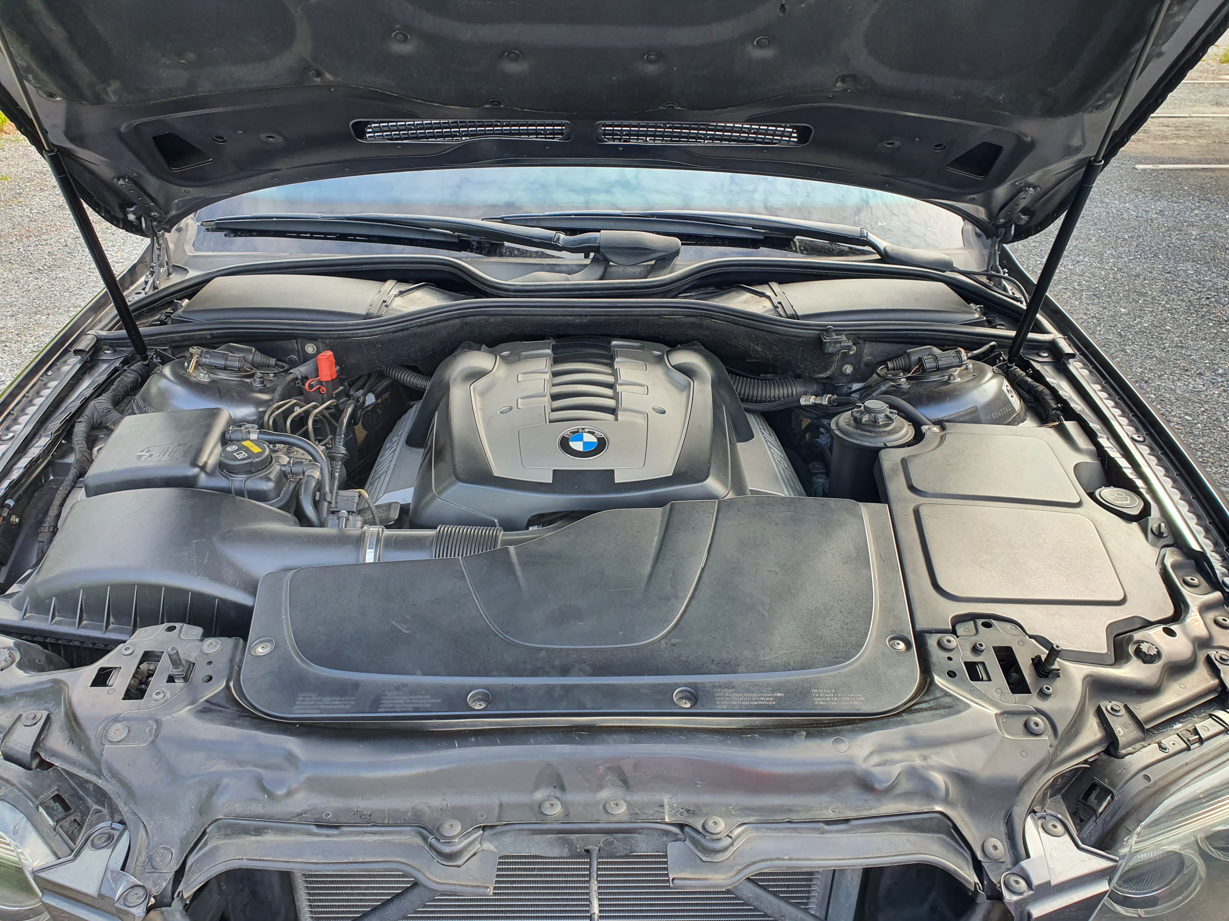 BMW Series 7 740LI E66 ปี 2005 รถหรู รถแรง พร้อมใช้งาน