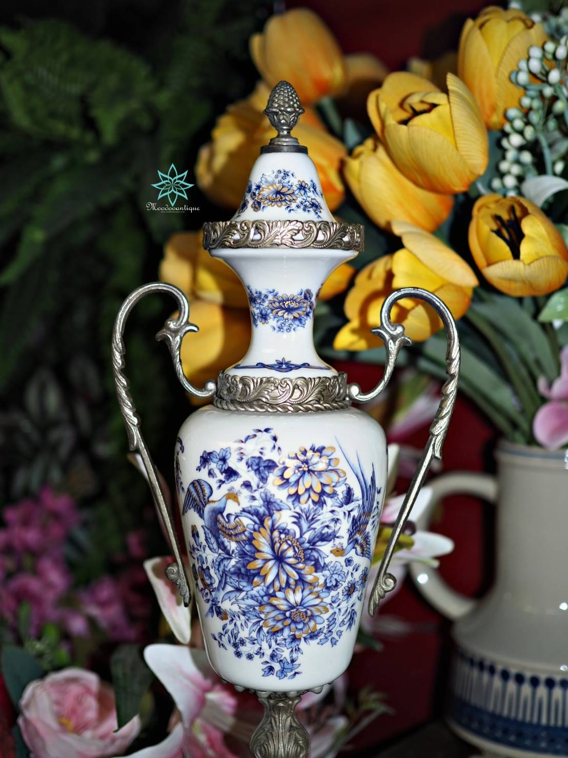 โถเซรามิค รูปนกฟินิกซ์คู่ ฐานและที่จับเป็น silver plates