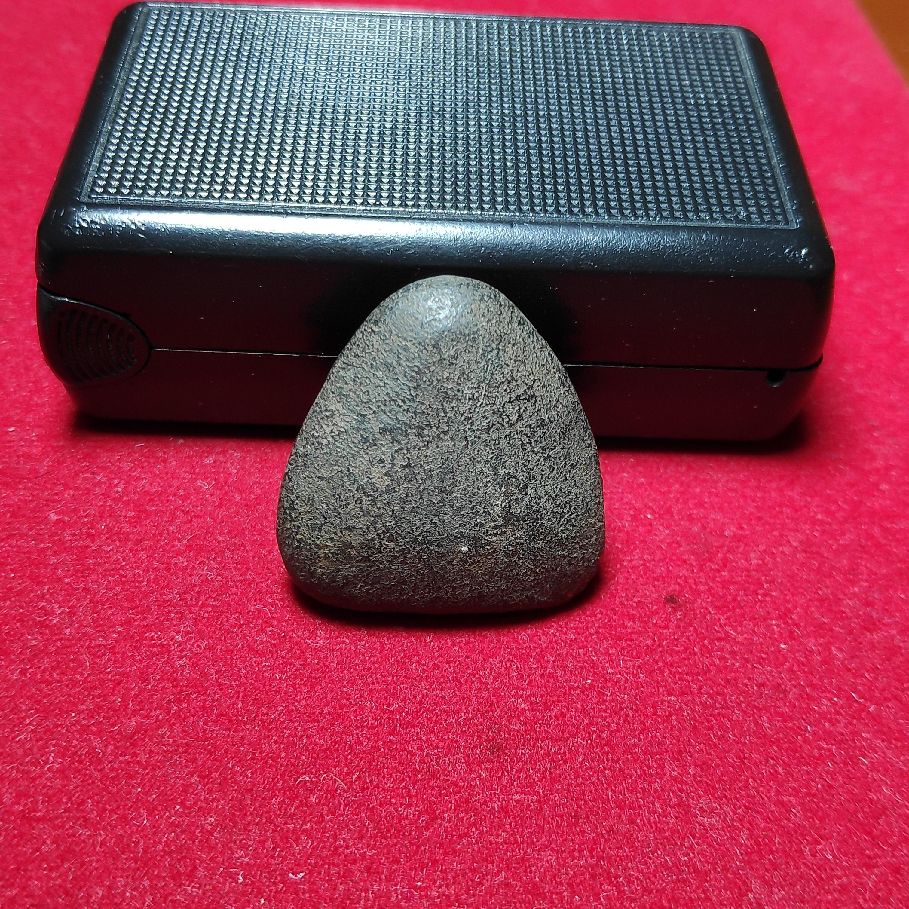 พระปิดตาหลวงพ่อเชยวัดบางกระสอบพิมพ์เข่าบ่วงเนื้อผงคลุกรัก