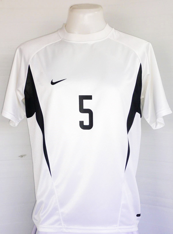 เสื้อฟุตบอล NIKE RIKUTA No.5 ไซส์ L รอบอก 44 นิ้ว