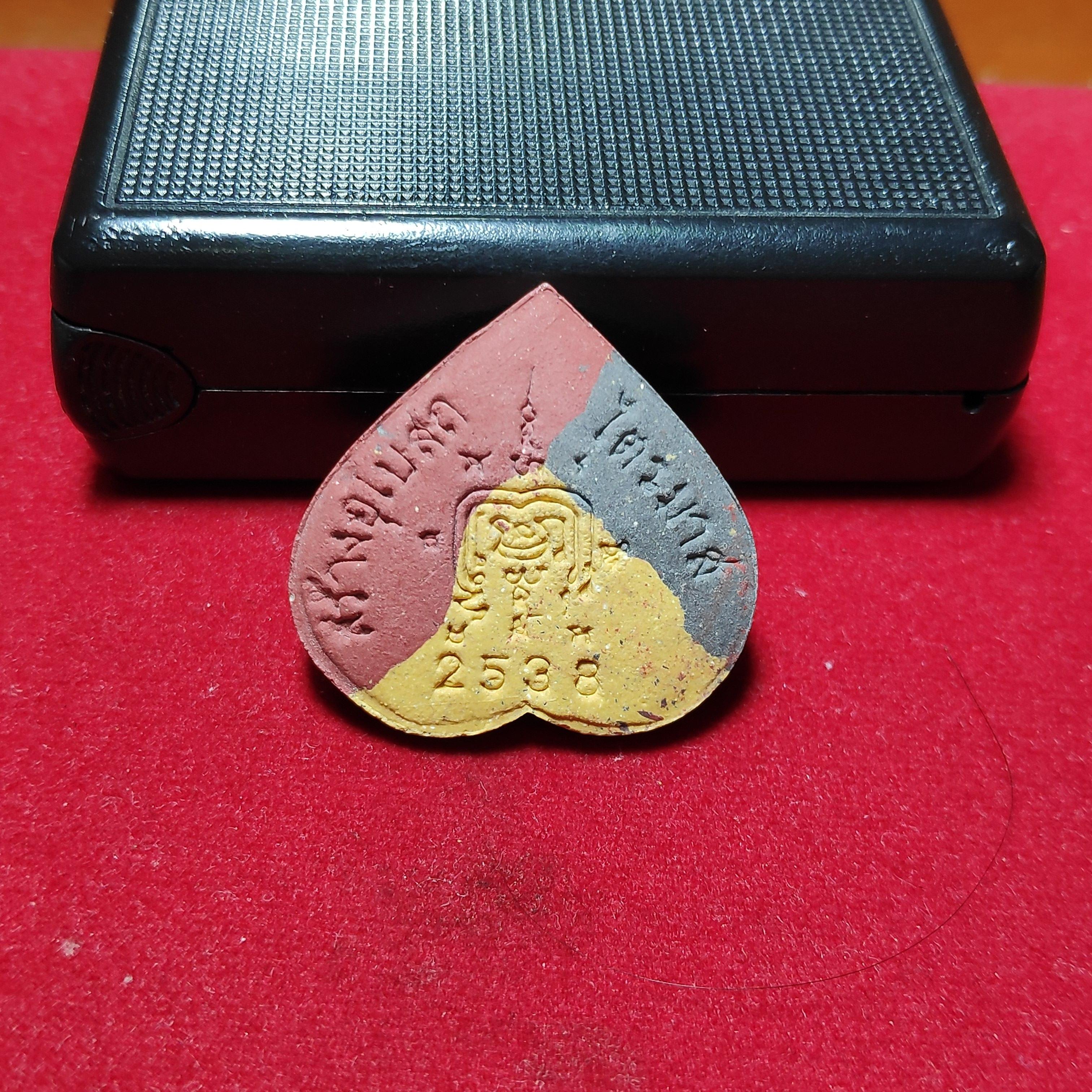 พระใบโพธิ์หลวงพ่อรวยวัดตะโกรุ่นสร้างอุโบสถปี2538