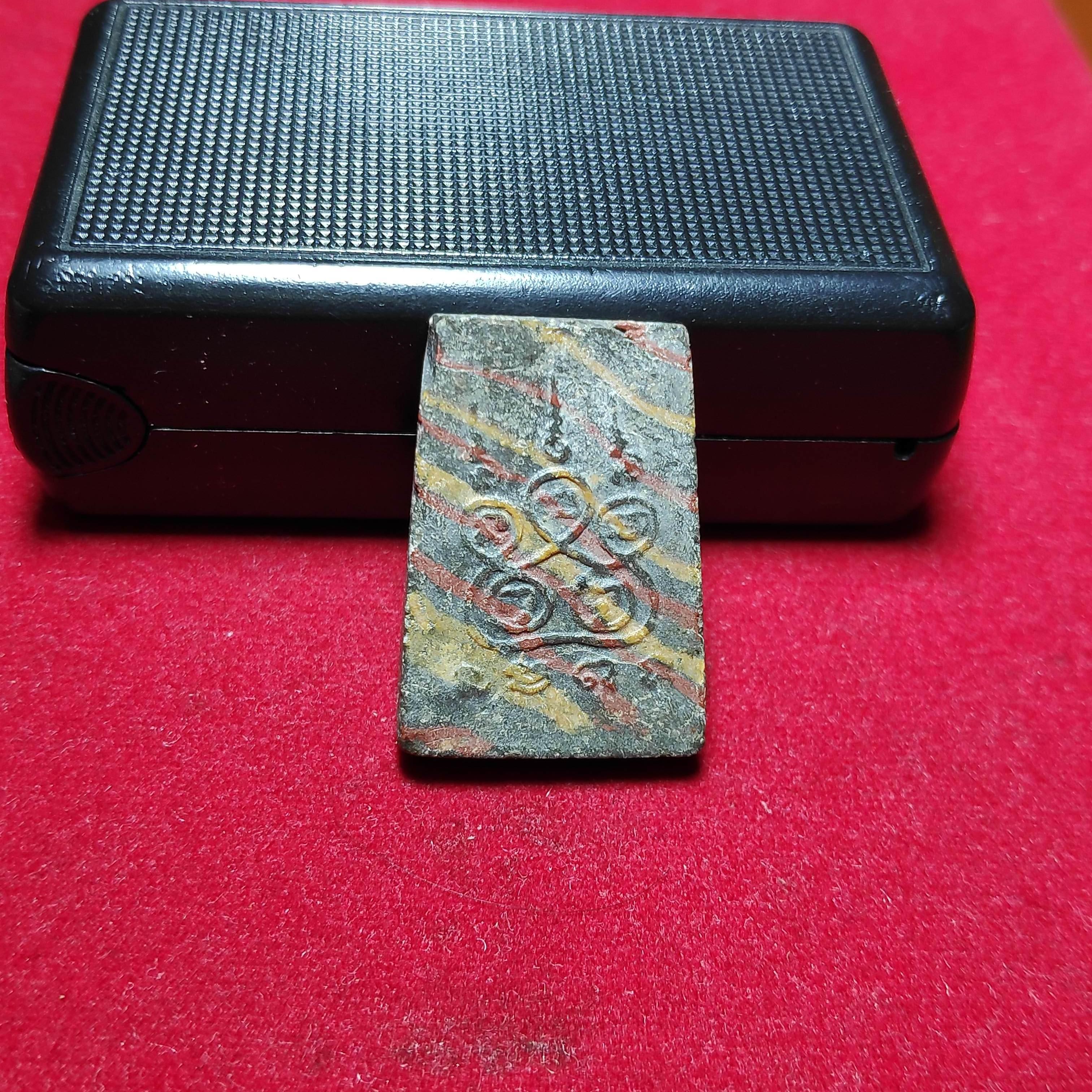 พระสมเด็จคะเเนนสายรุ้งหลวงพ่อกวยหลังยันต์ห้าเนื้อผงน้ำมัน