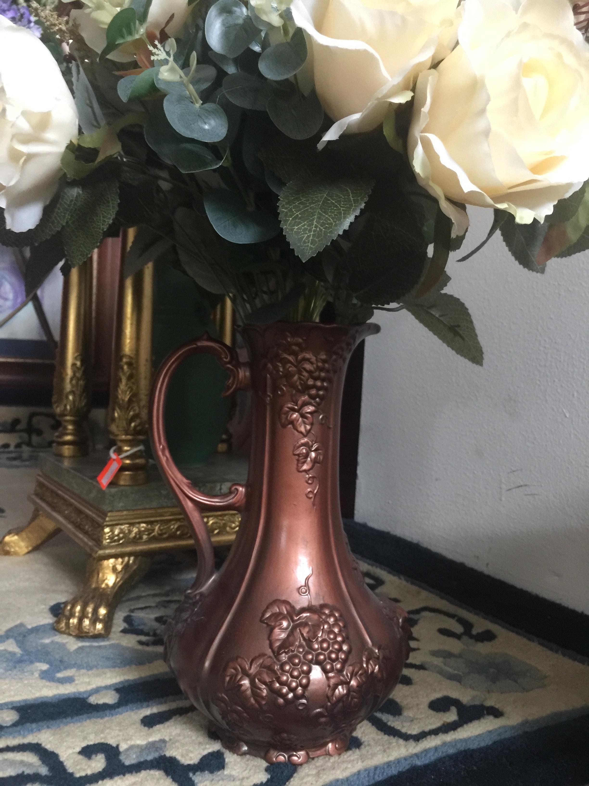 แจกันเซรามิคสีบรอนซ์