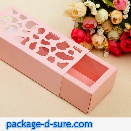 โปรโมชั่น//กล่องมาการองแบบสั้น 4 ชิ้น ลายฉลุ 5.8x12.8x4 สีชมพูอ่อน