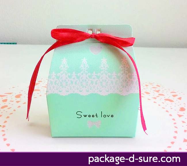 กล่องใส่ของชำร่วย ผูกโบว์ด้านหน้า 4.5x7x4.2 ลาย sweet love