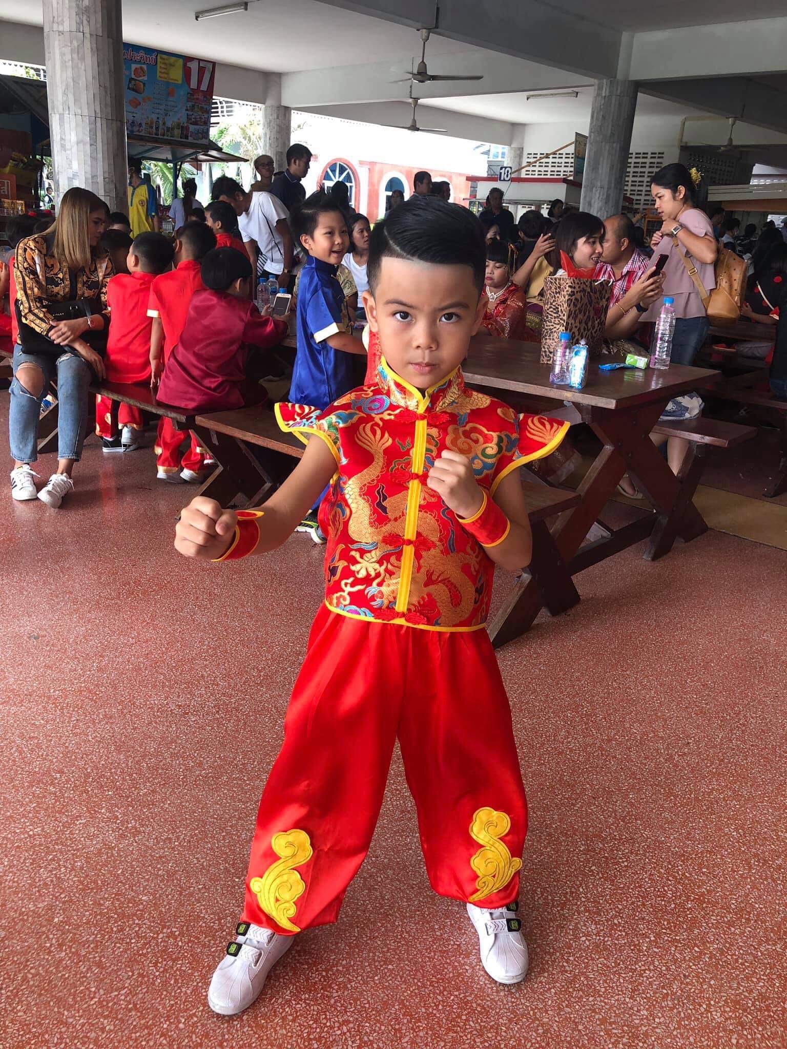 ชุดเต้นเด็กชายสีแดง . รหัส MC 28. สินค้าพร้อมส่ง