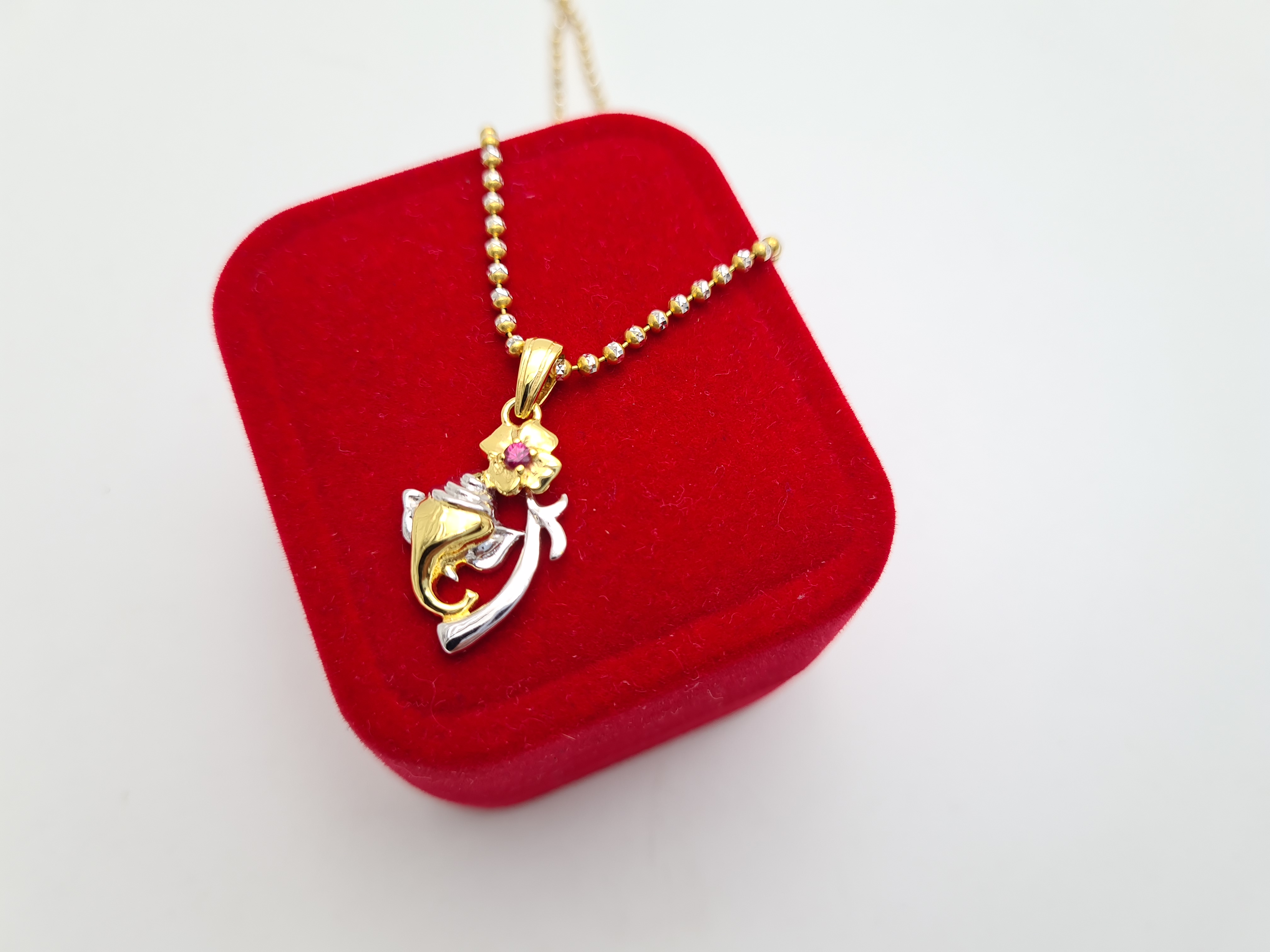 จี้เศียรพระพิฆเณศทัดดอกชบา เงินแท้ 925 ประดับพลอยประจำวันเกิดแท้