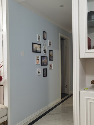 ชุดกรอบรูปติดผนัง Vertical set 11 (Brown&White-View) กรอบรูปไม้ 9 ชิ้นพร้อมภาพตามแบบ + รูปแคนวาส 2 ชิ้นและวัสดุติดตั้ง