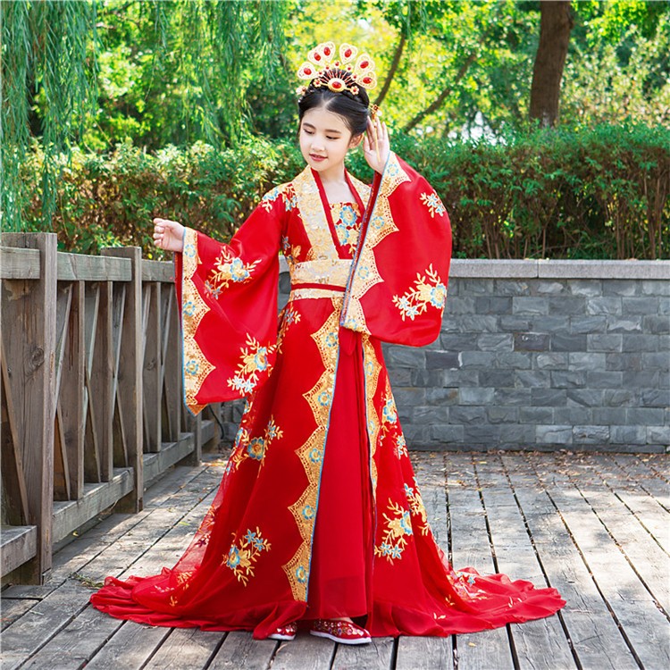 #ชุดเจ้าหญิงฮั่นฝูสีแดง . รหัส FHN198 สินค้าพร้อมส่ง