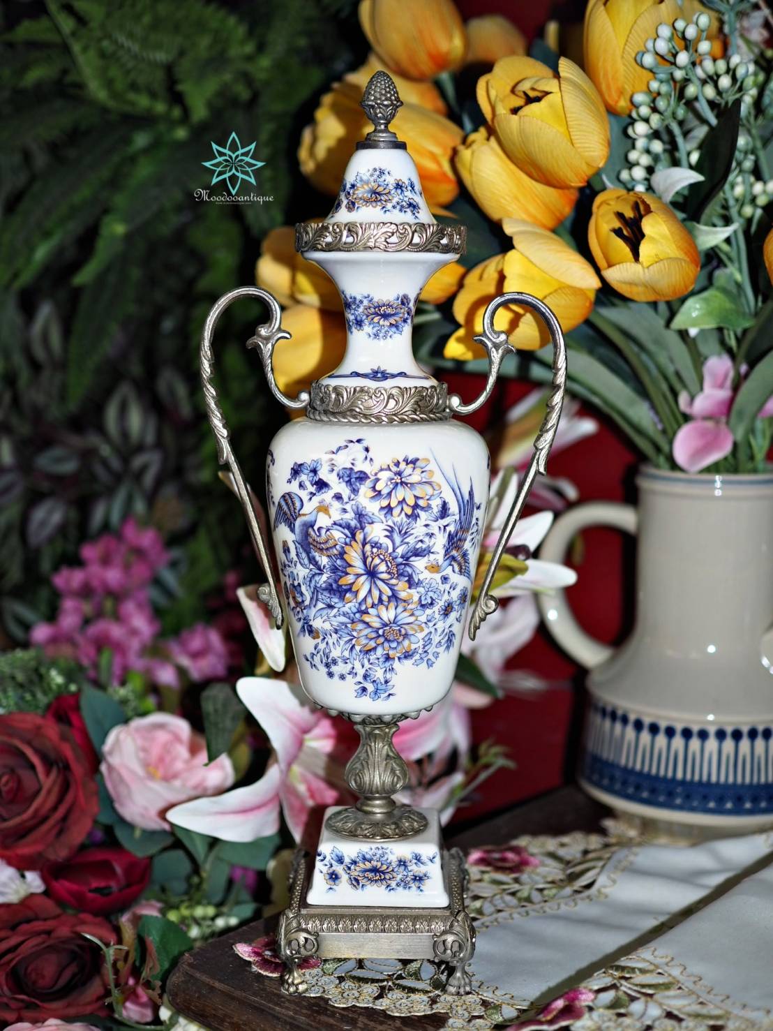 โถเซรามิค รูปนกฟินิกซ์คู่ ฐานและที่จับเป็น silver plates