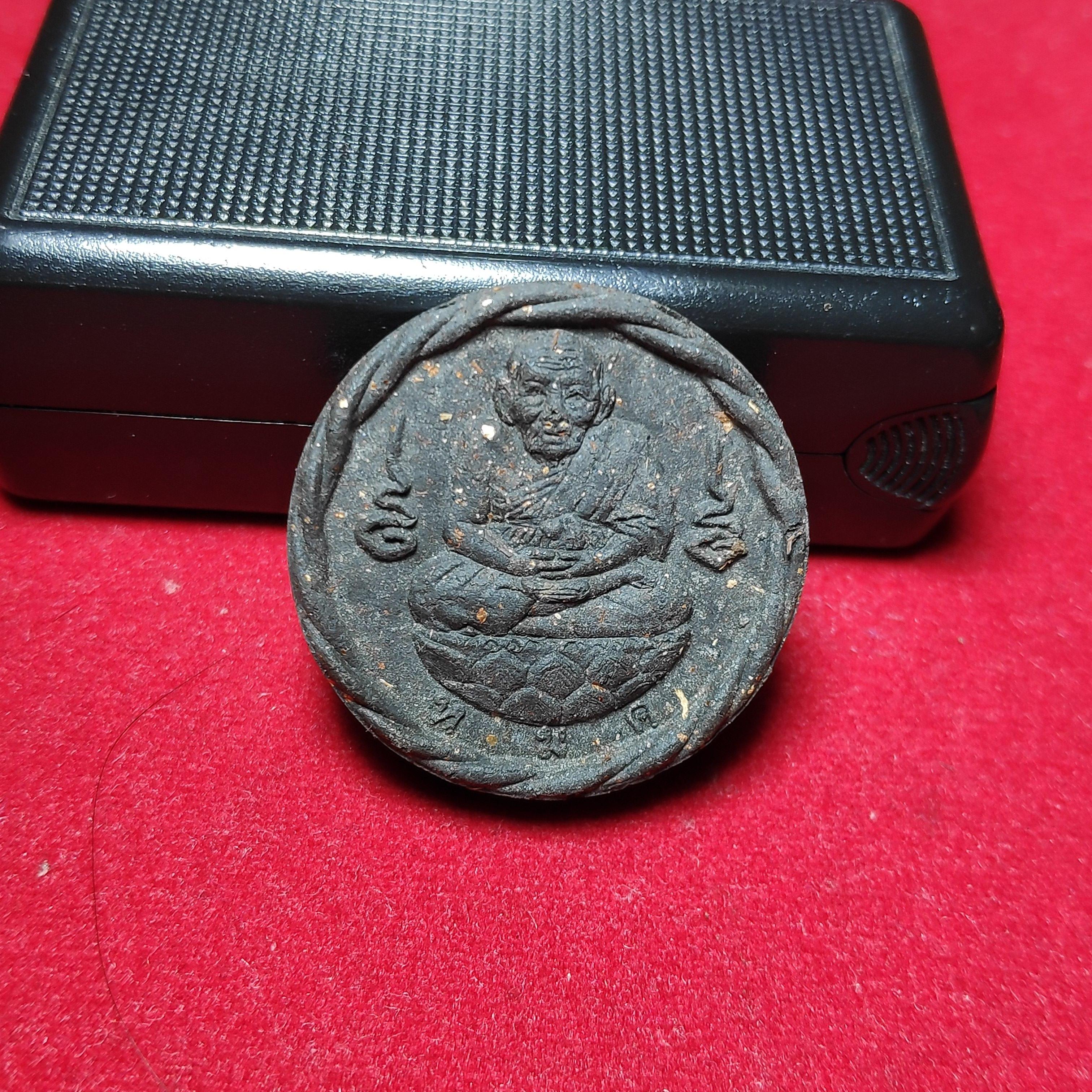 พระหลวงปู่ทวดหลังจตุคามรามเทพรุ่นปาฏิหาริย์เนื้อว่านพิมพ์เล็กวัดห้วยมงคลปี2549