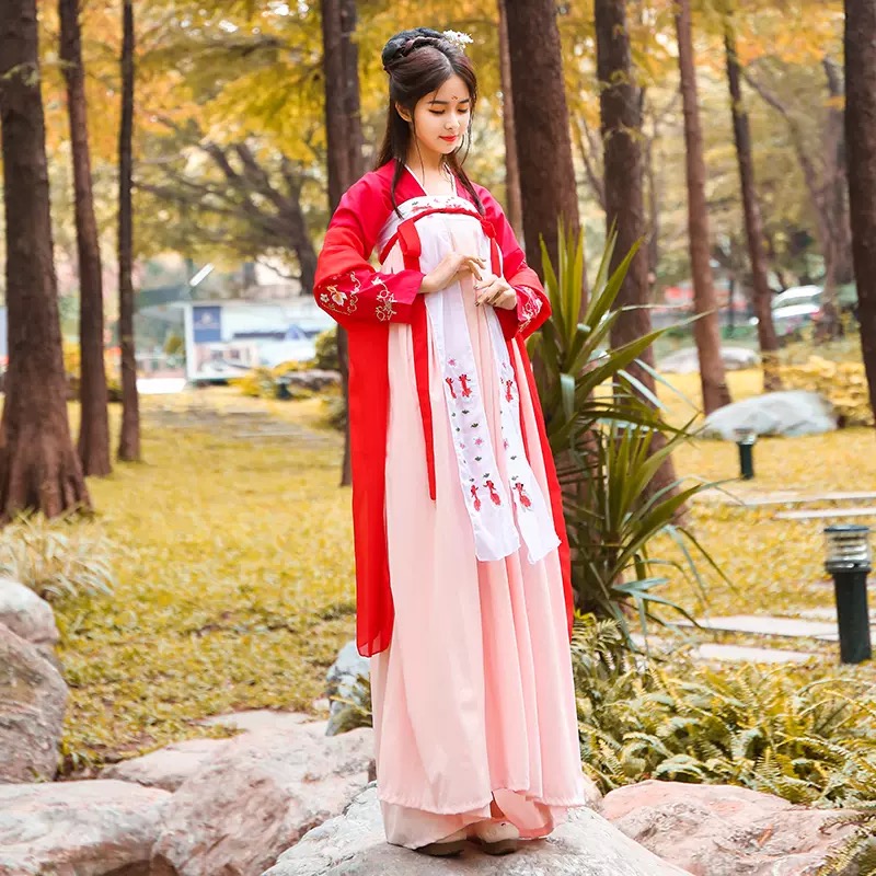 ชุดจีนหญิงฮั่น สีแดง+ชมพู ลายปักรูปปลา รหัส EL 60 สินค้าพร้อมส่ง