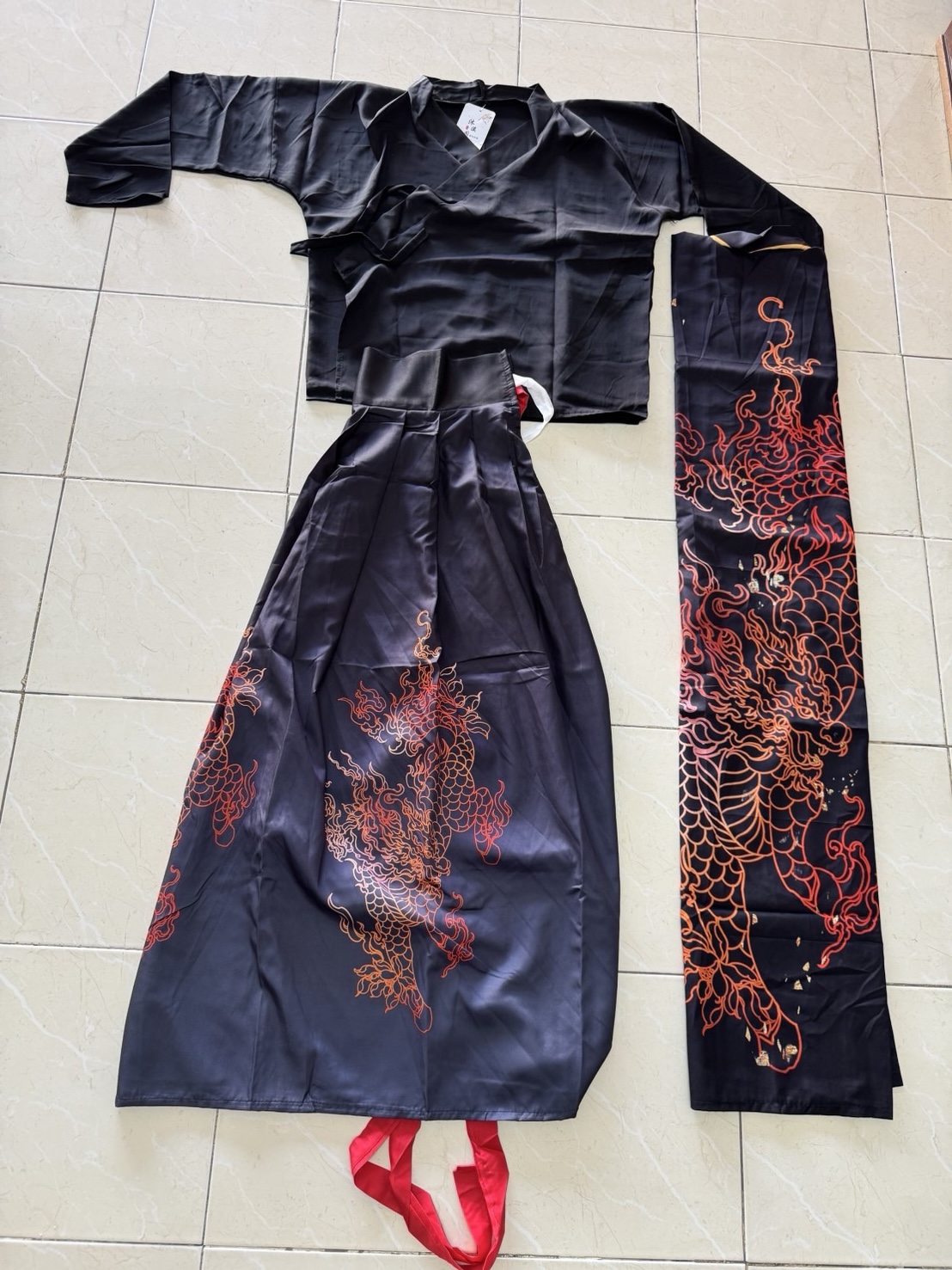 ชุดองค์ชายฮั่น สีดำ พร้อมส่ง รหัส 874 เสื้อดำ+ กระโปรง + เสื้อคลุม