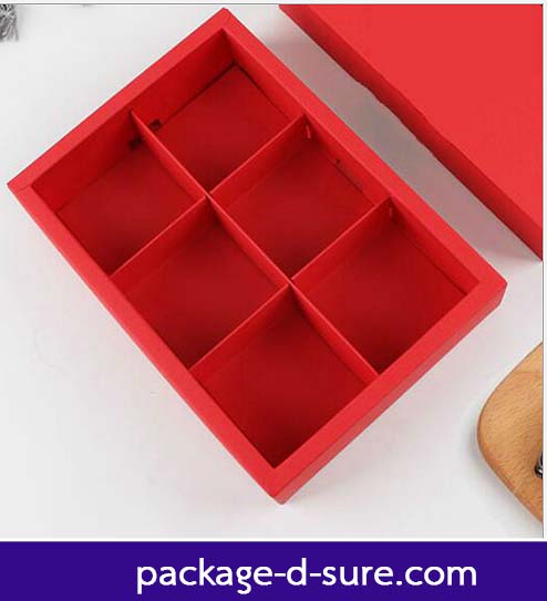 โปรโมชั่น//กล่องเปี๊ยะ 6 ช่อง สีแดง ฝาสวมพลาสติกขุ่น