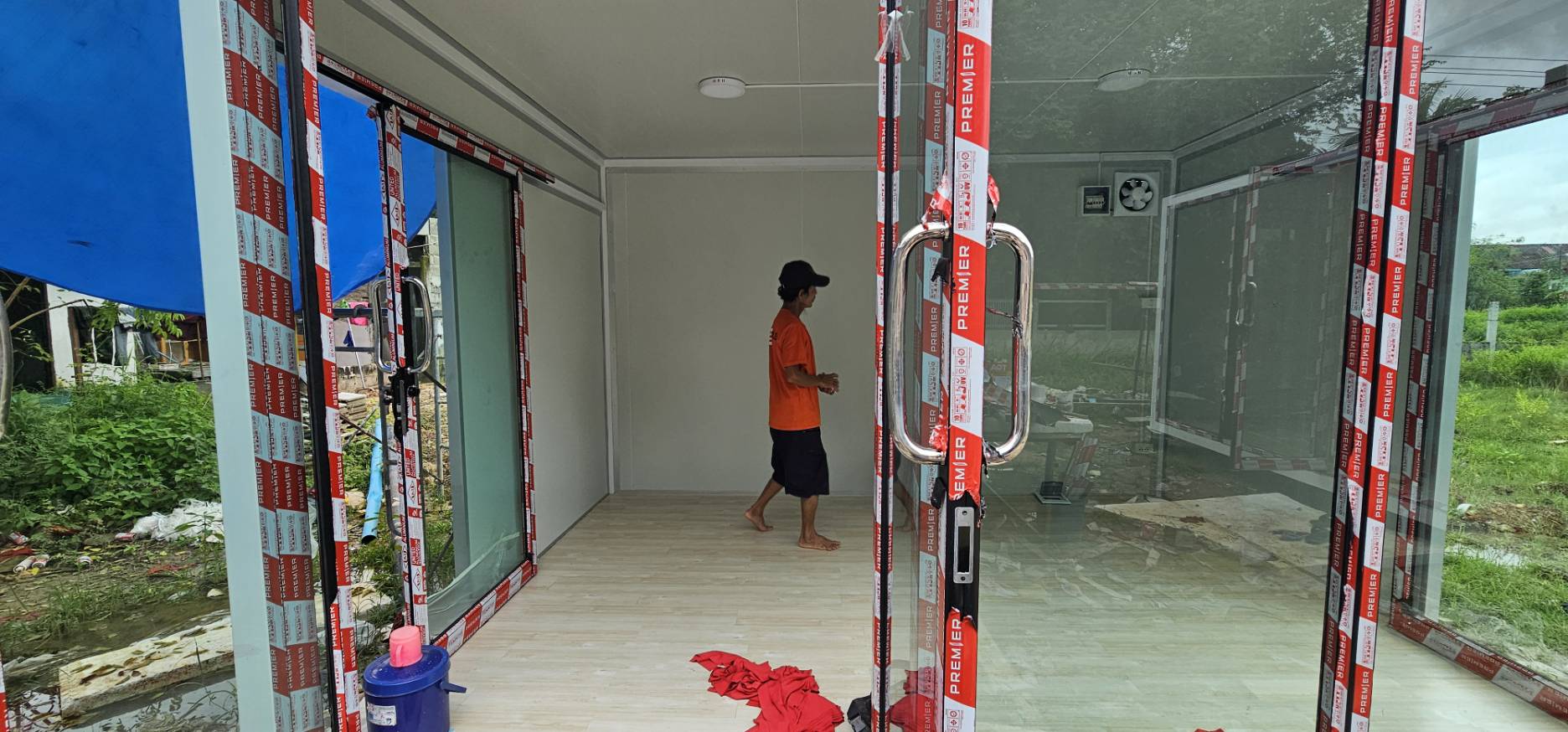 House Knockdonw UN-F04 3 เมตร *4 เมตร ** รับประกันสินค้า 1 ปี ส่งโดยรถเฮี๊ยบ ค่าจัดส่ง 18000