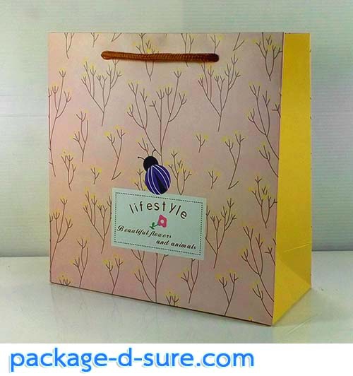 ถุงกระดาษหูหิ้ว สีโอรส ลายดอกไม้ 20x20x8