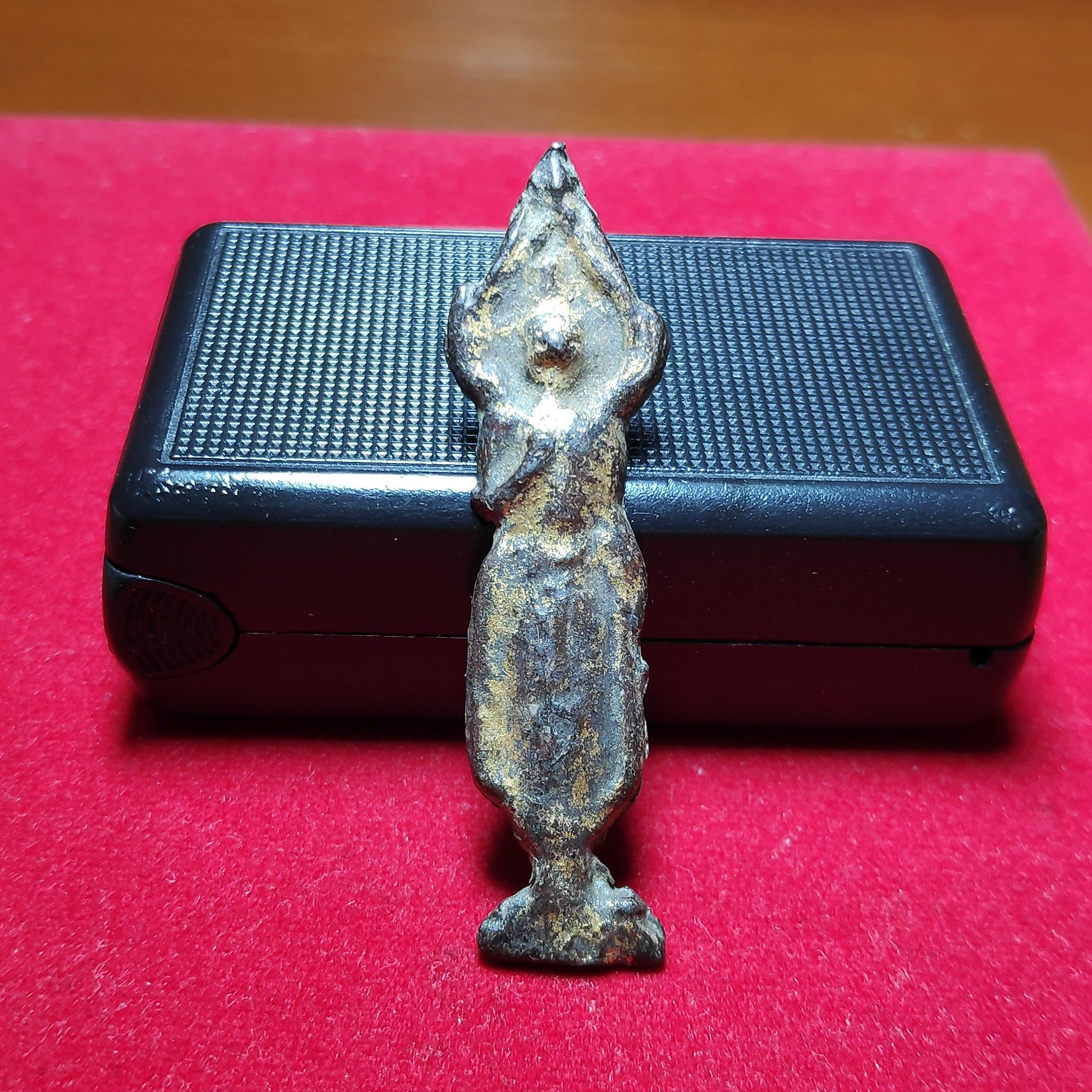 พระกรุวัดเลียบปางประทานพรเนื้อตะกั่ว