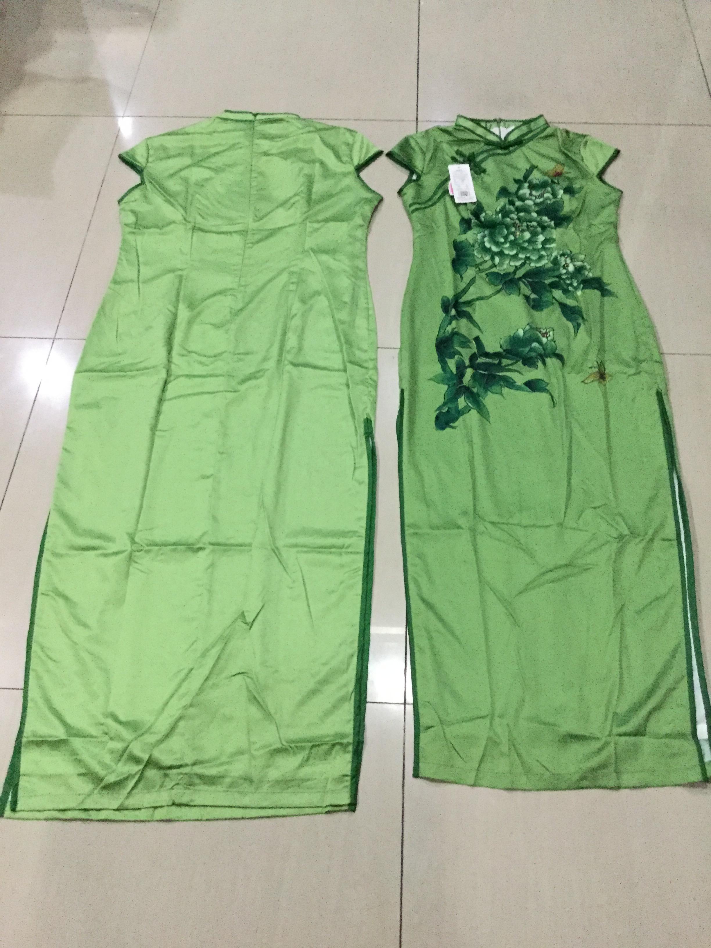 กี่เพ้ายาว ผ้าไหมเขียว รหัส AB 138 สินค้าพร้อมส่ง