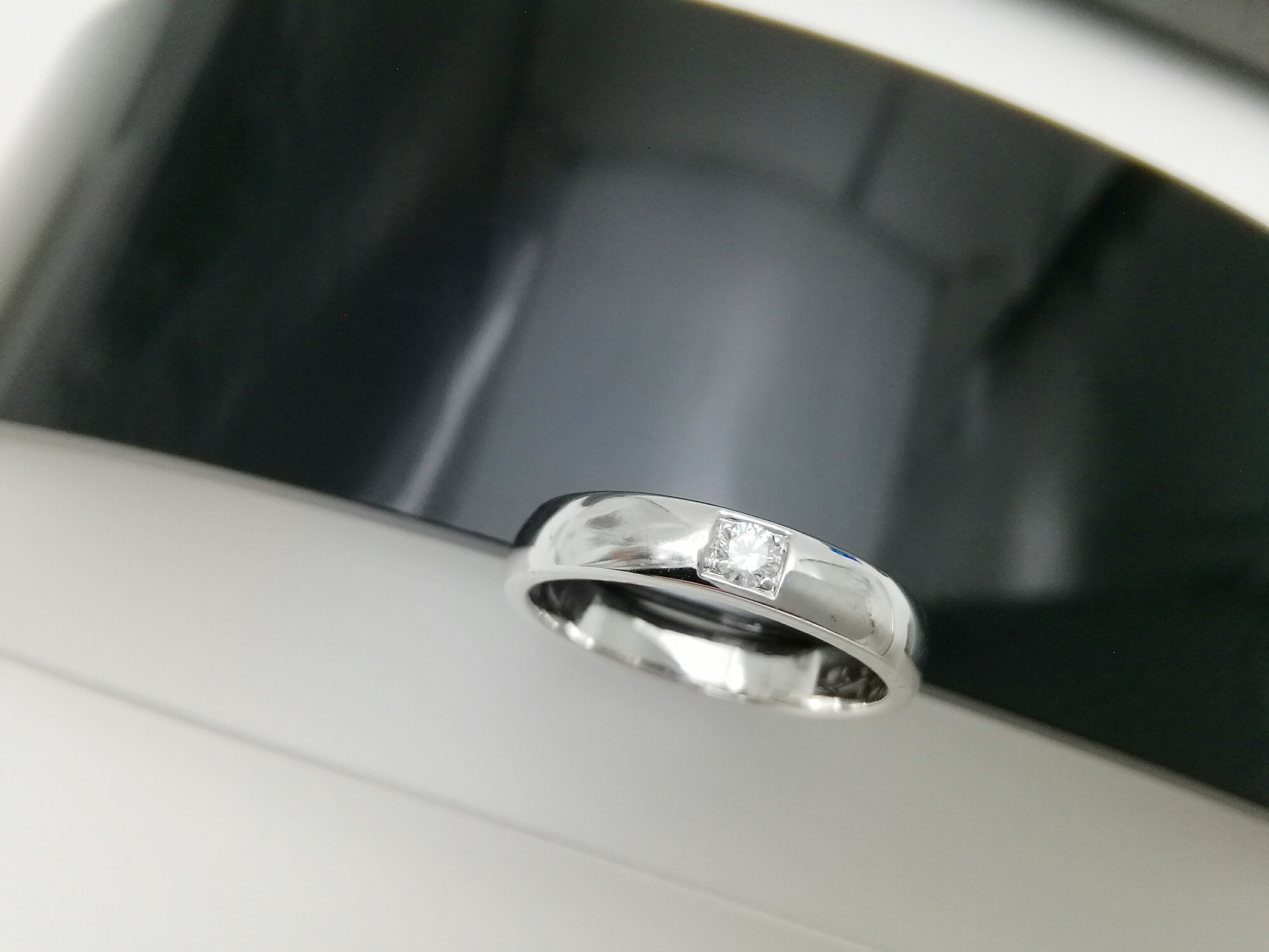 แหวนปลอกมีดทองคำแท้ประดับเพชร 0.07 cts