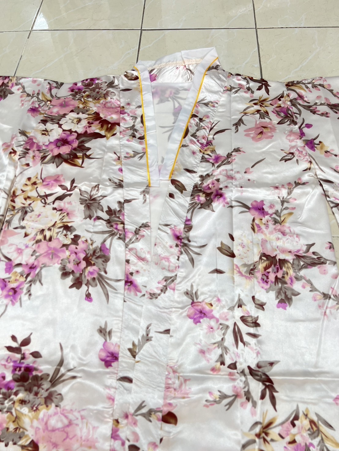 #กิโมโน สีชมพูลายดอกซากุระ