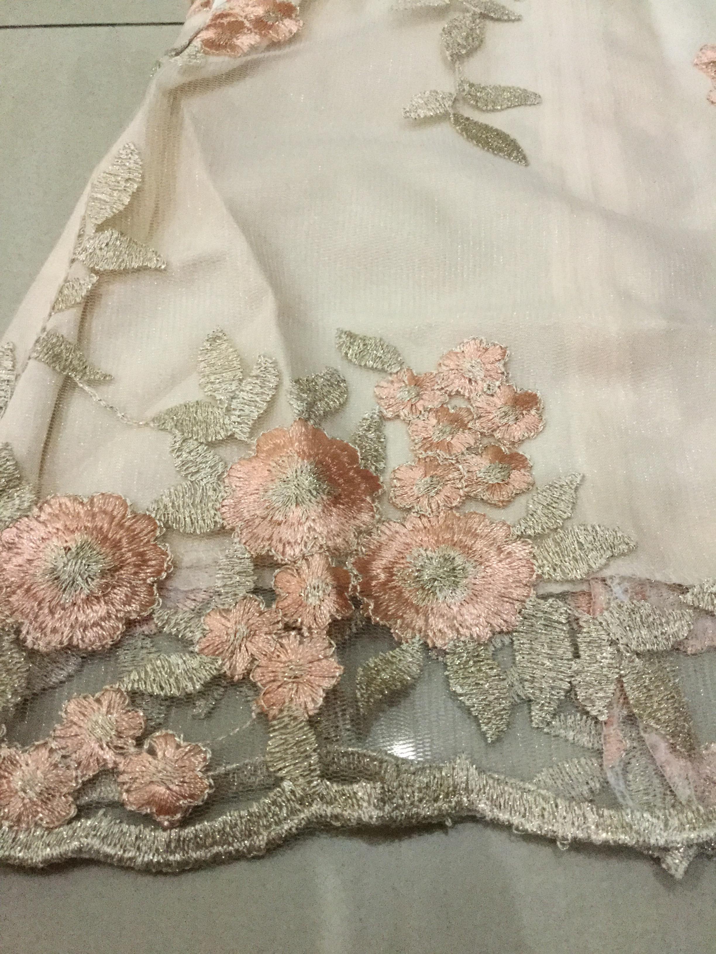 เดรสลูกไม้ สีเบจ รหัส LY. 89 สินค้าพร้อมส่ง