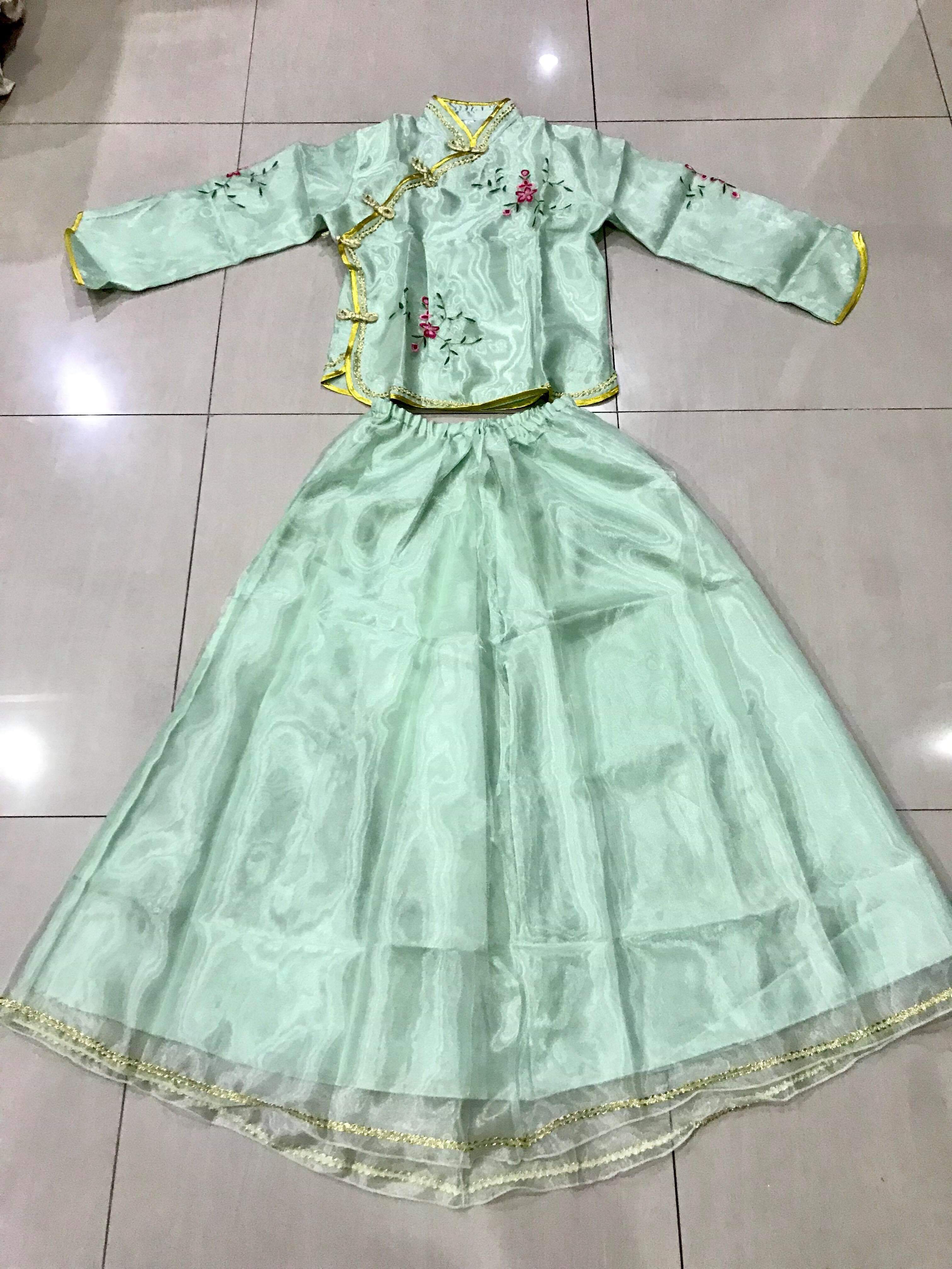 ชุดเสื้อ+กระโปรง สีเขียว รหัส RR65 สินค้าพร้อมส่ง