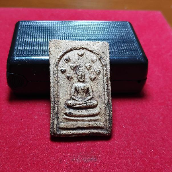 พระสมเด็จปรกโพธิ์หลวงพ่อกวยหลังยันต์