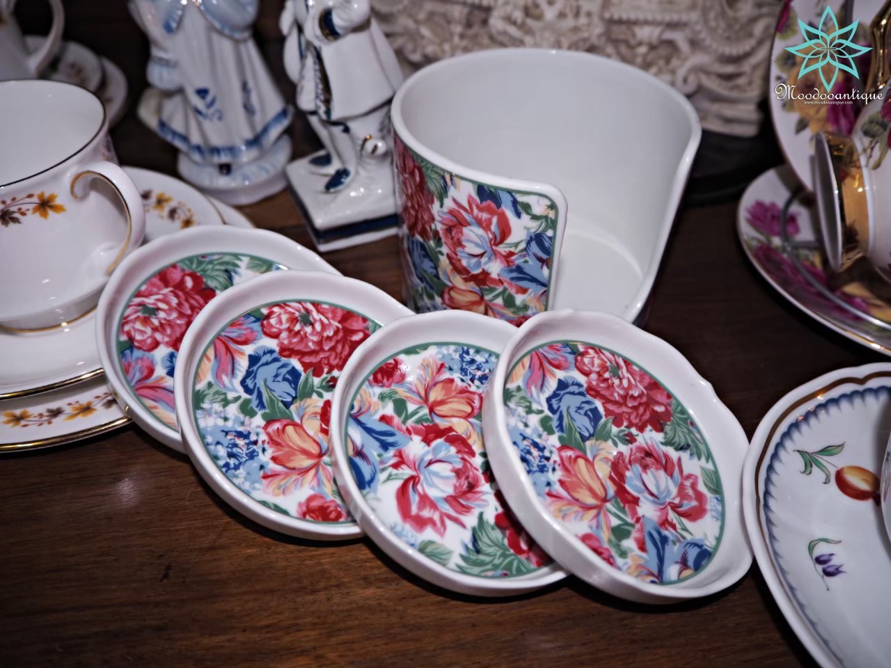 ที่รองแก้วพร้อมที่เก็บ( Japan)