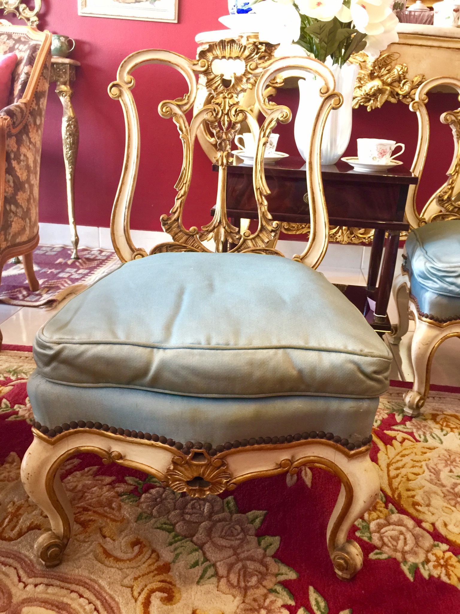 เก้าอี้งานเก่าฝรั่งเศส