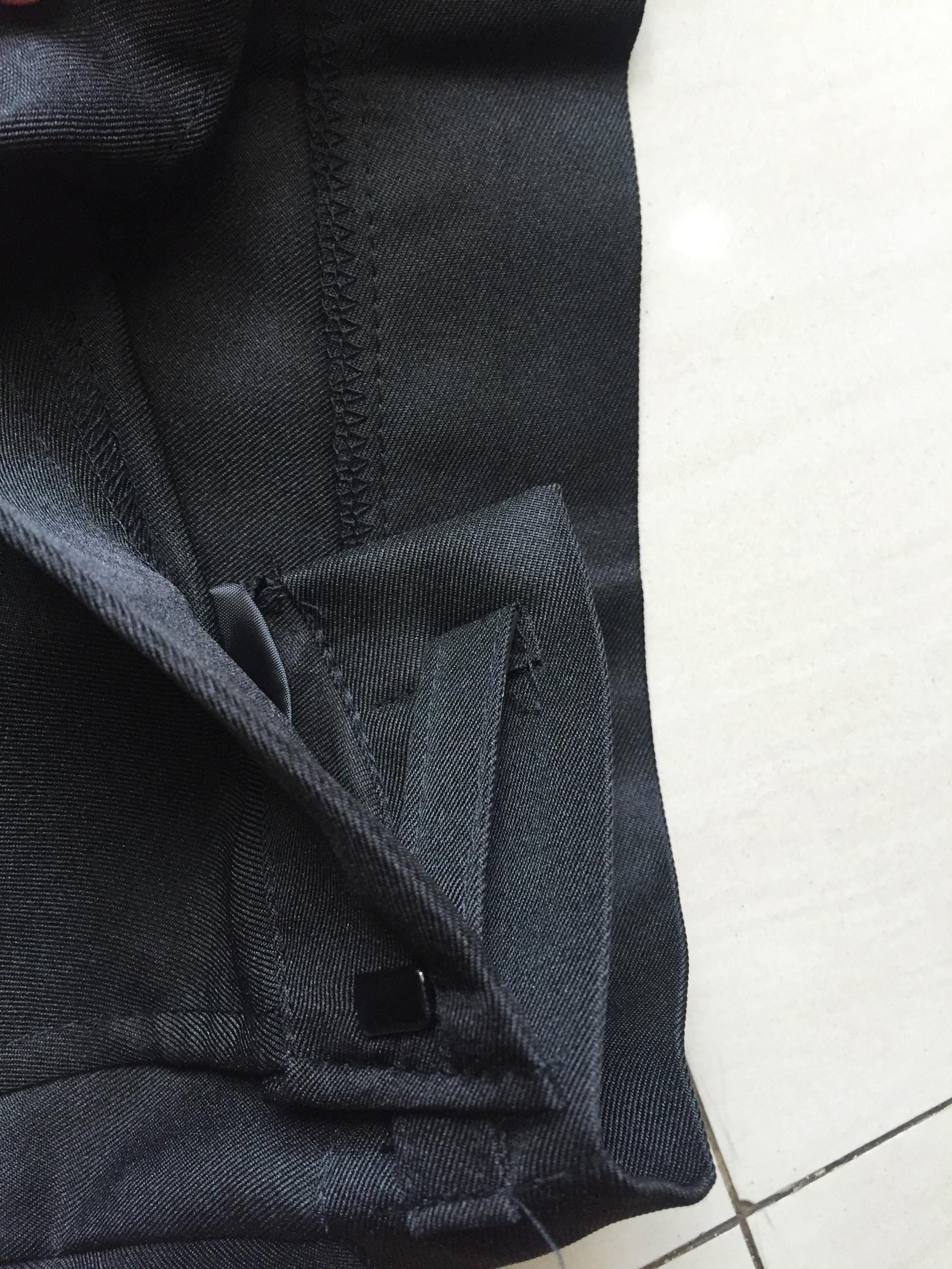 กางเกงดำชายขากระบอก